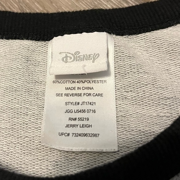 Mickey and Minnie sweatshirt - Picture 8 of 10